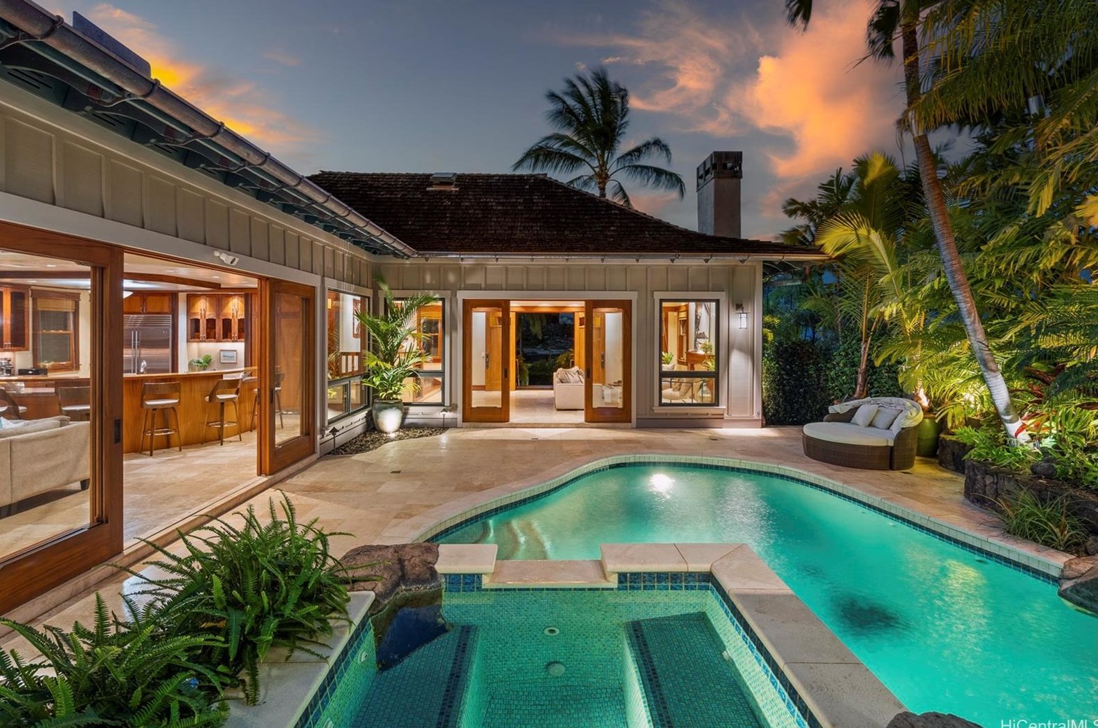 4287 Kahala Ave, Honolulu HI  96816-4821 exterior