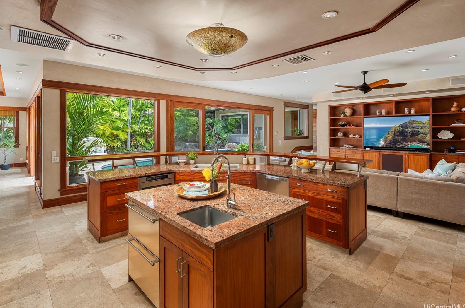 4287 Kahala Ave, Honolulu HI  96816-4821 exterior