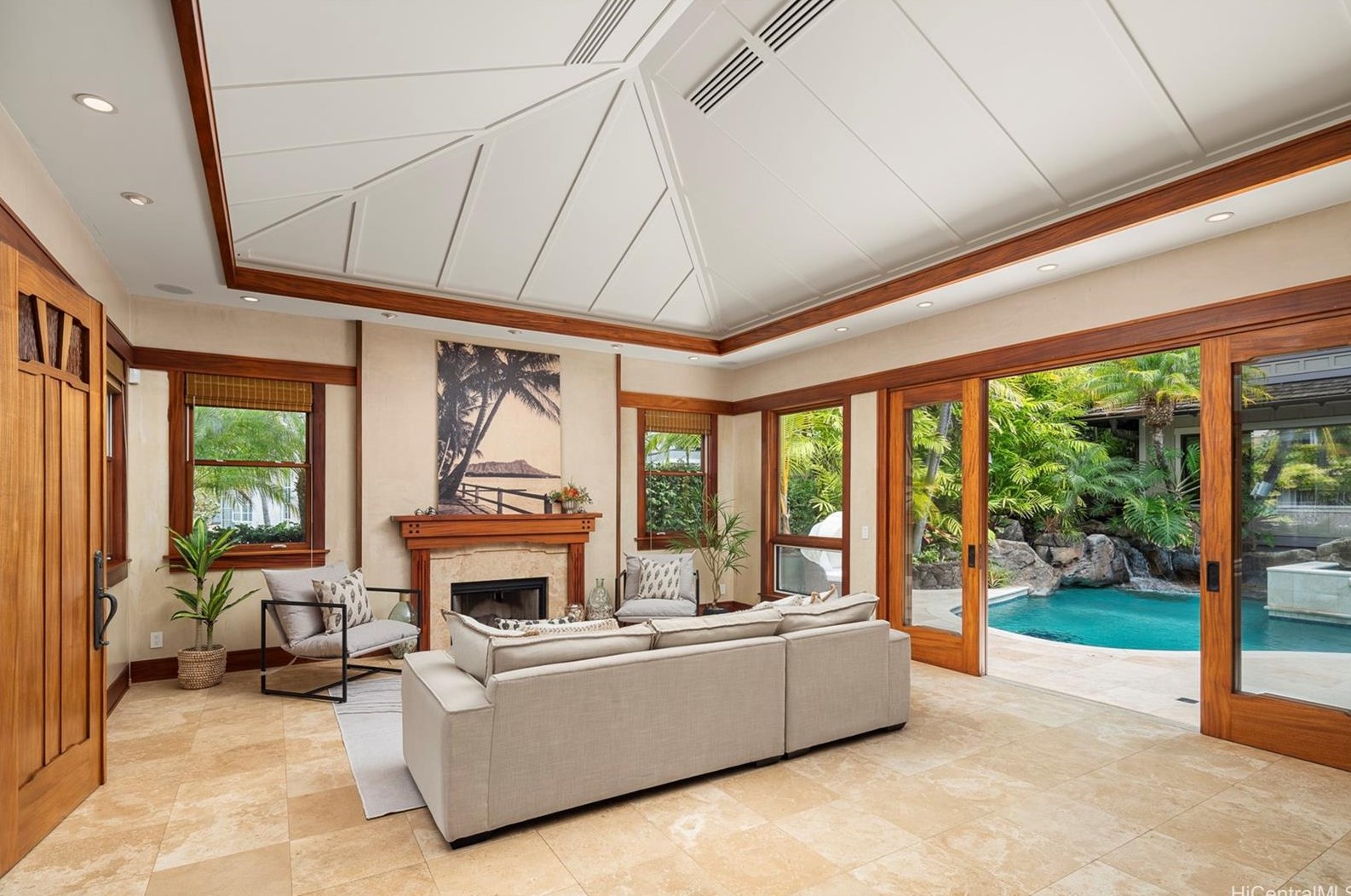 4287 Kahala Ave, Honolulu HI  96816-4821 exterior