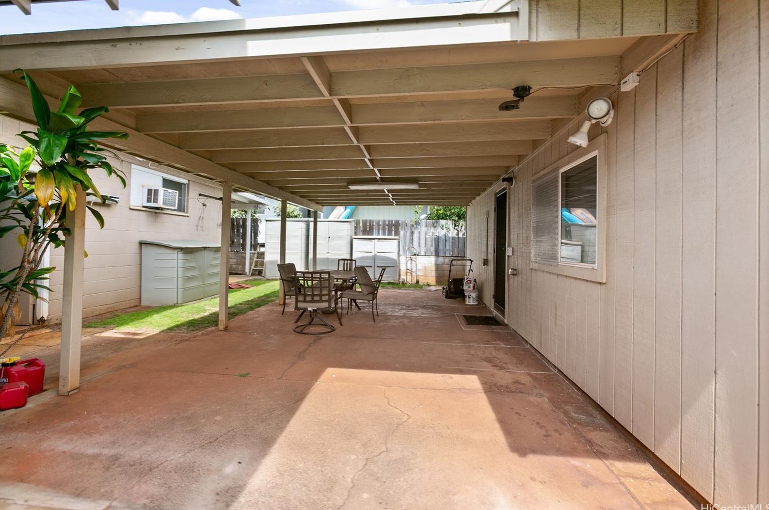 1108 19th Ave, Honolulu HI  96816-4609 exterior