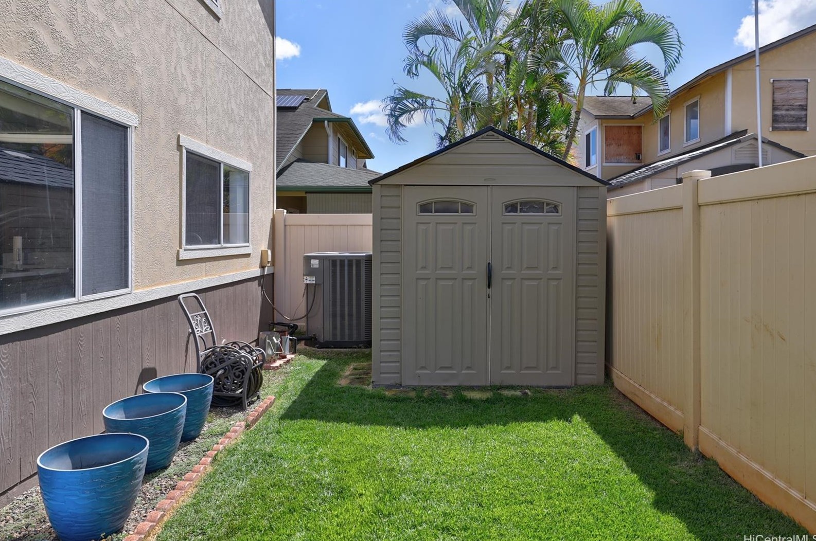 91-324 Hoalauna Pl, Ewa Beach HI  exterior