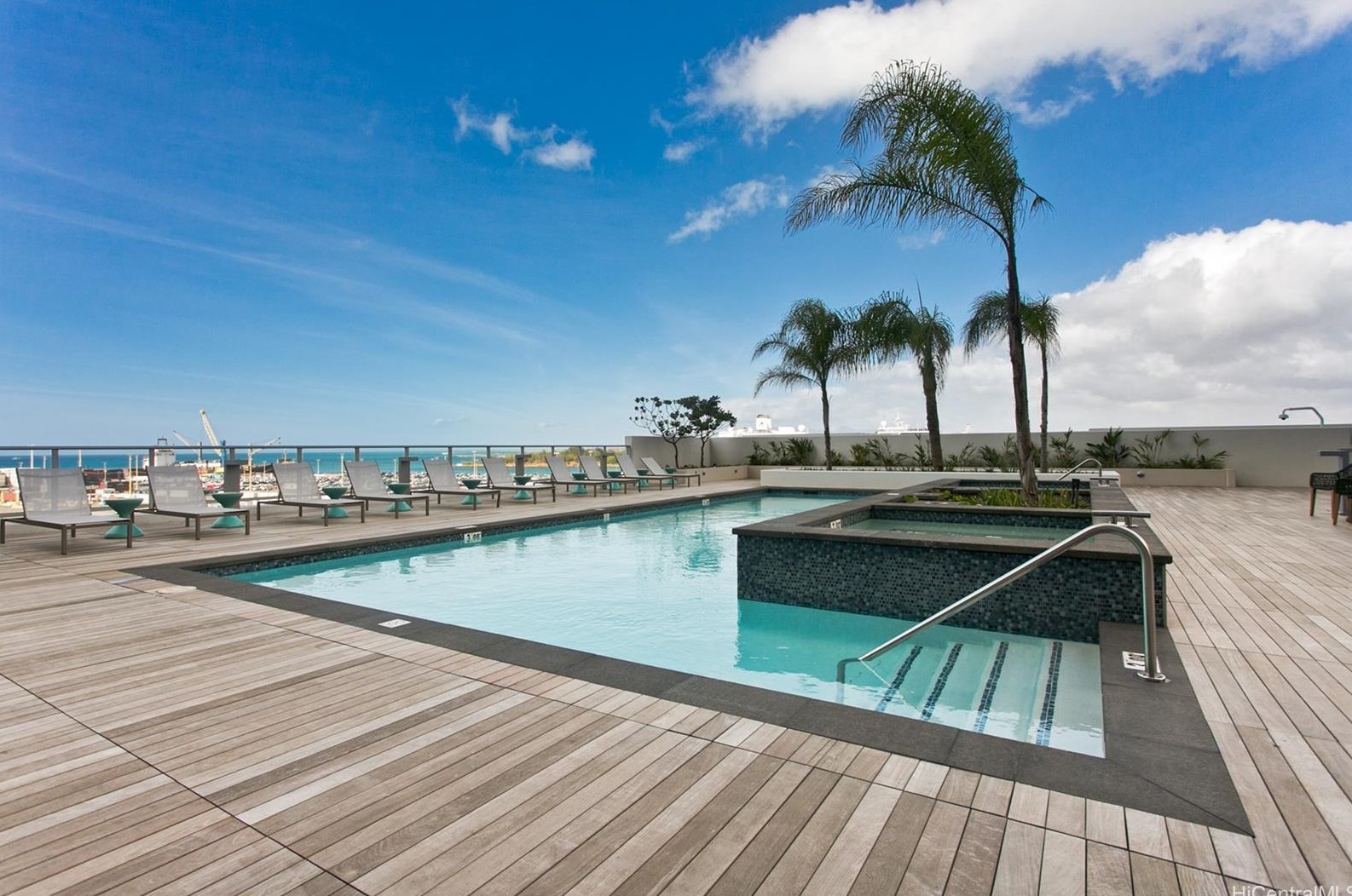 600 Ala Moana Blvd, Honolulu HI 96813 exterior