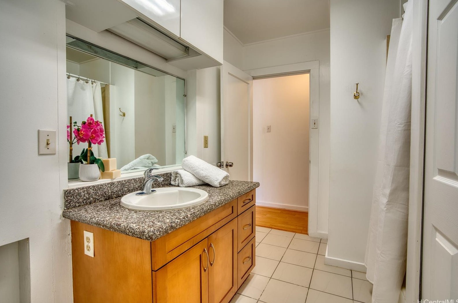 2959 Manoa Rd, Honolulu HI  96822-1852 exterior