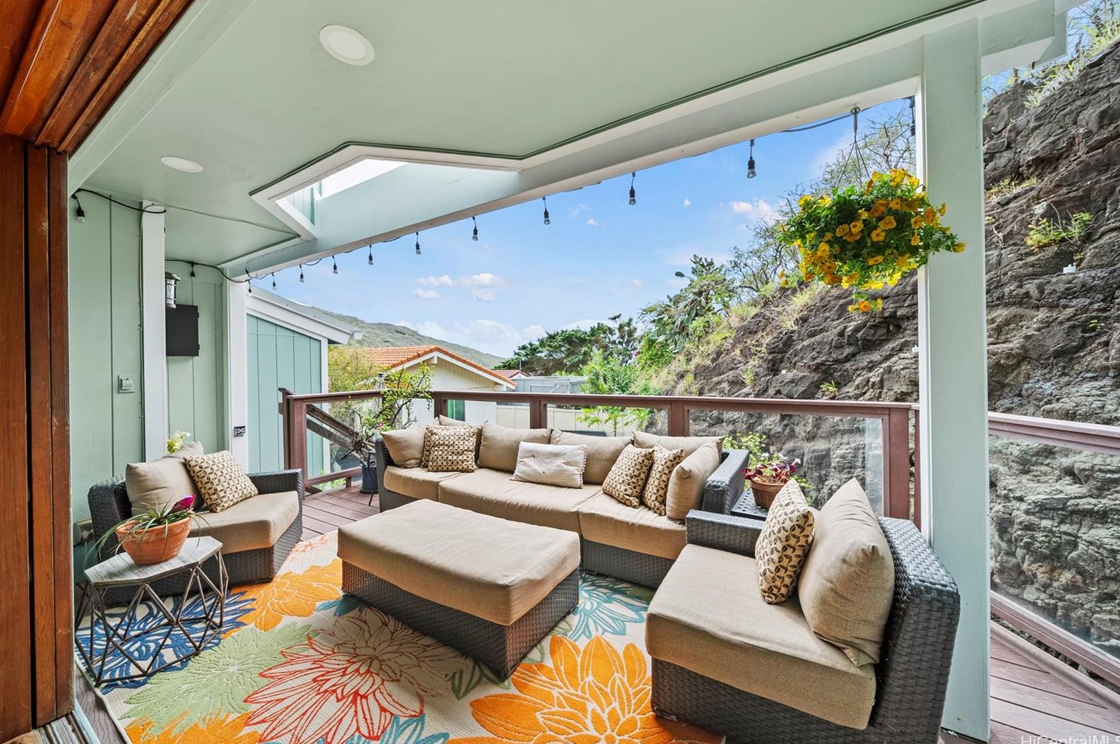 818 Kealahou St, Honolulu HI  96825-2966 exterior