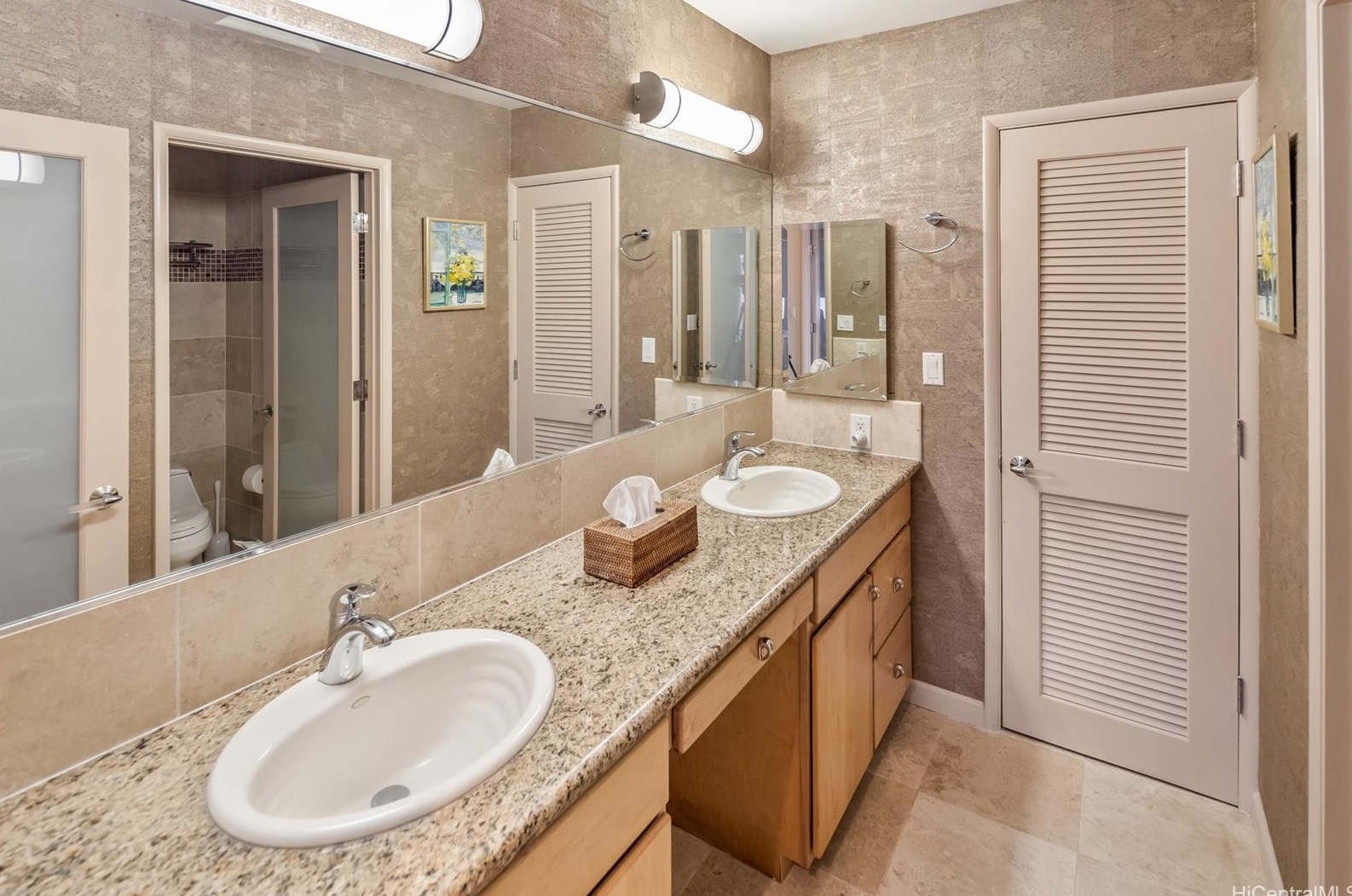 572 Maono Loop, Honolulu HI  96821-2527 exterior