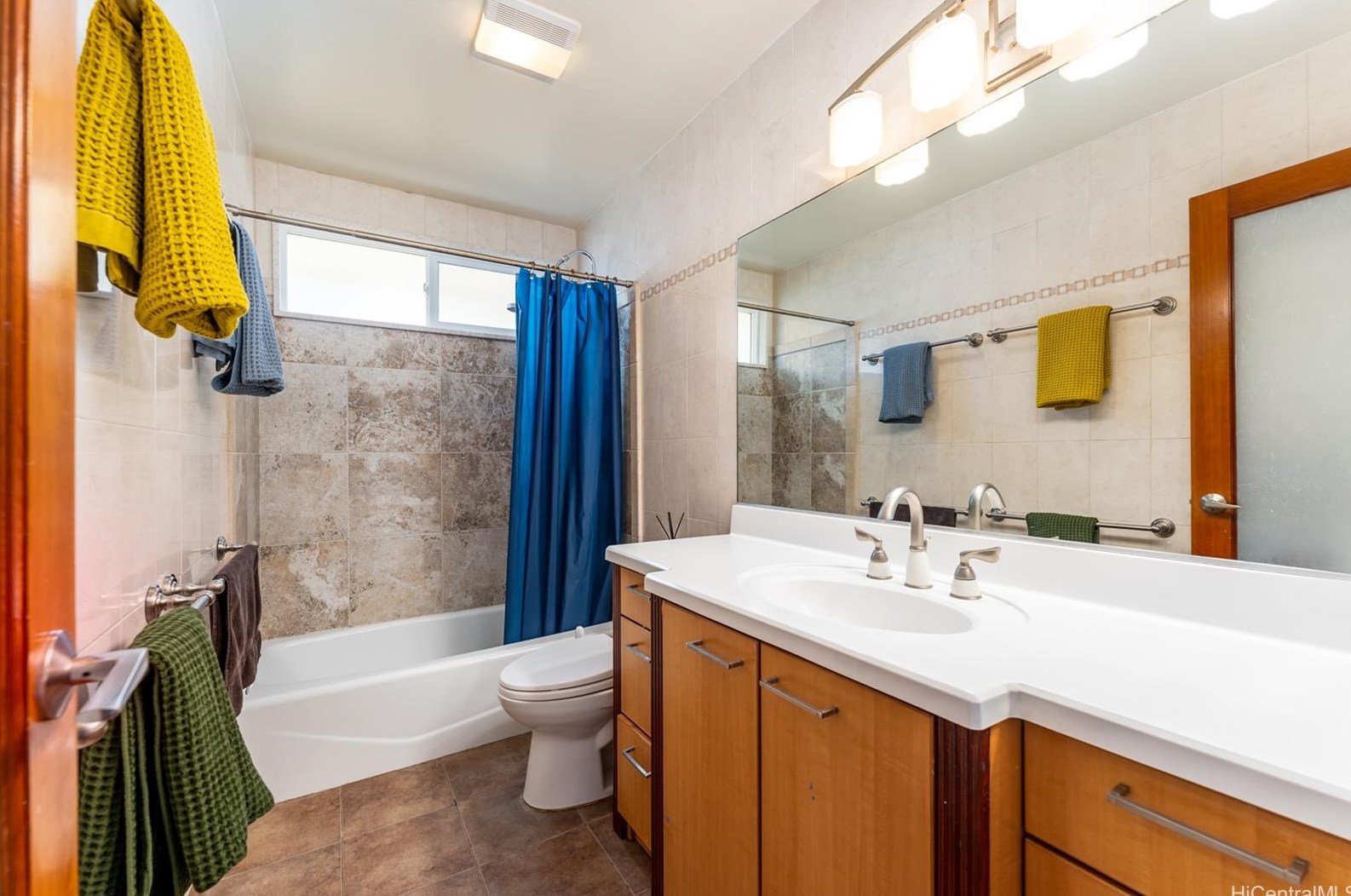 6957 Niumalu Loop, Honolulu HI  96825-1644 exterior
