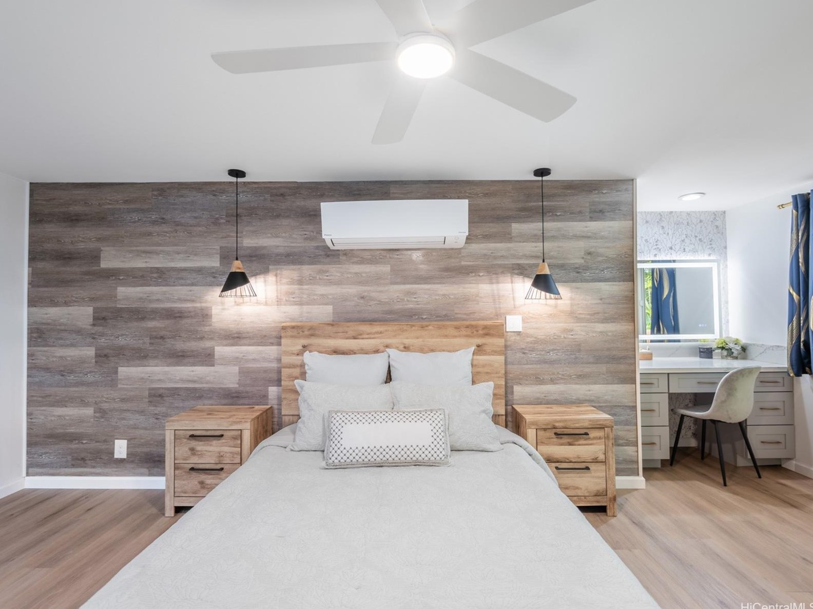 794 Ahukini St, Honolulu HI  96825-2425 exterior