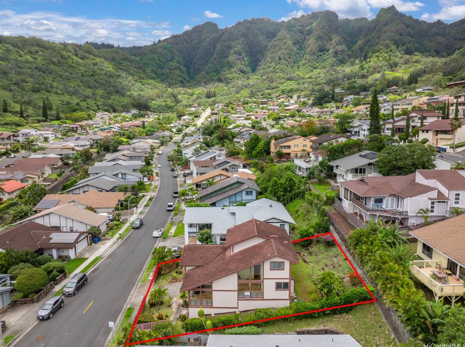 839 Hahaione St, Honolulu HI  96825-1039 exterior