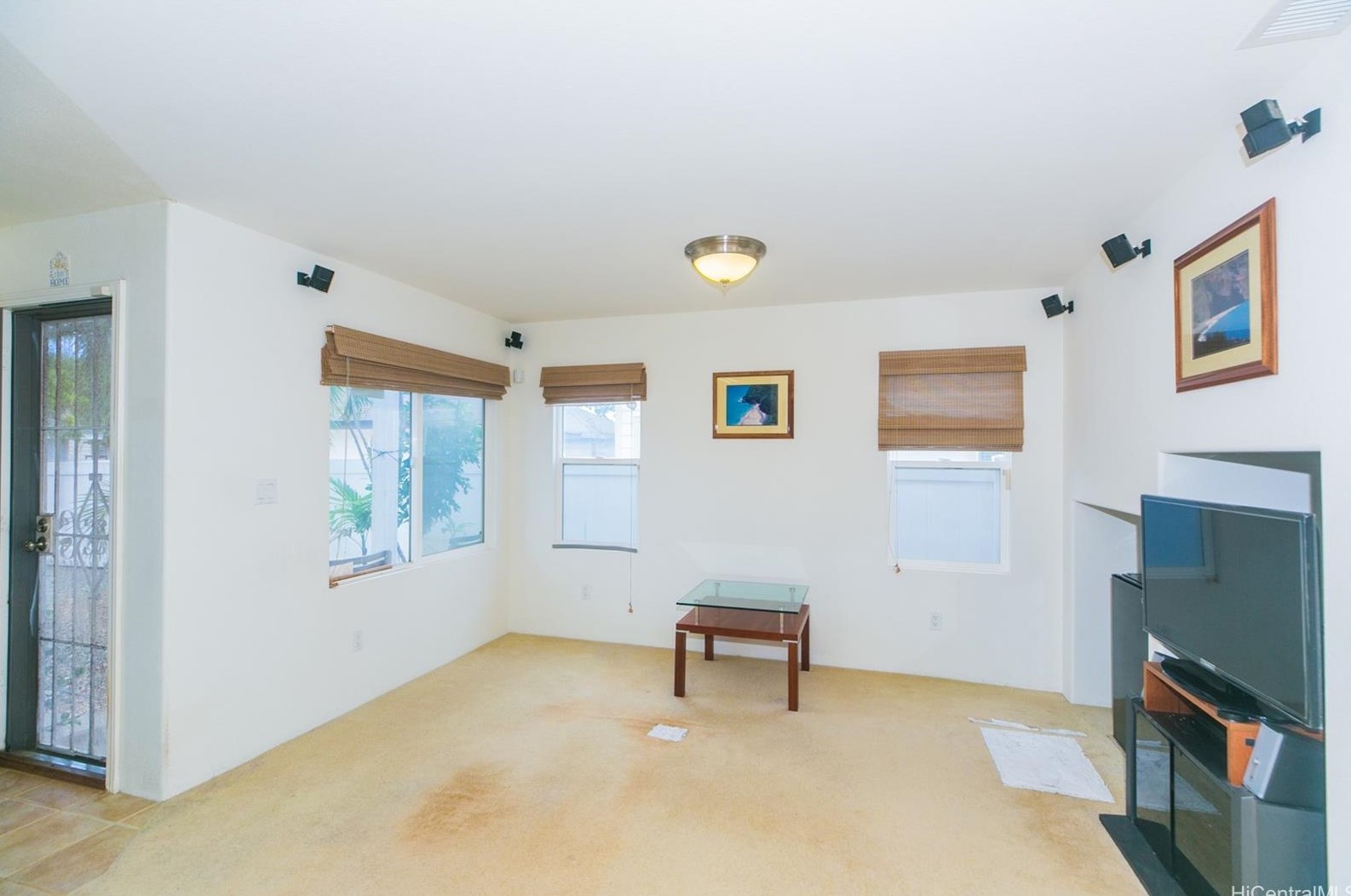 91-1047 Kaikauhaa St, Ewa Beach HI  exterior