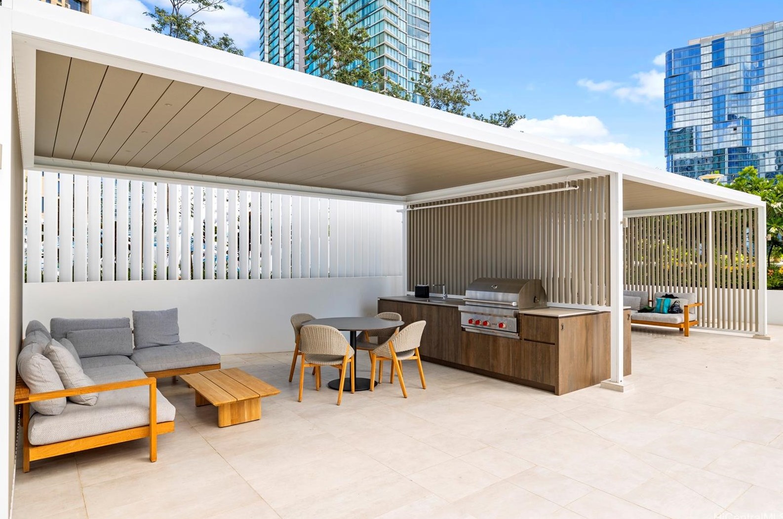 1000 Auahi St, Honolulu HI  96814-4105 exterior