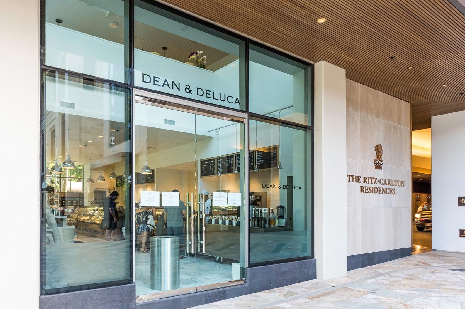 2139 Kuhio Ave, Honolulu HI  96815-2378 exterior