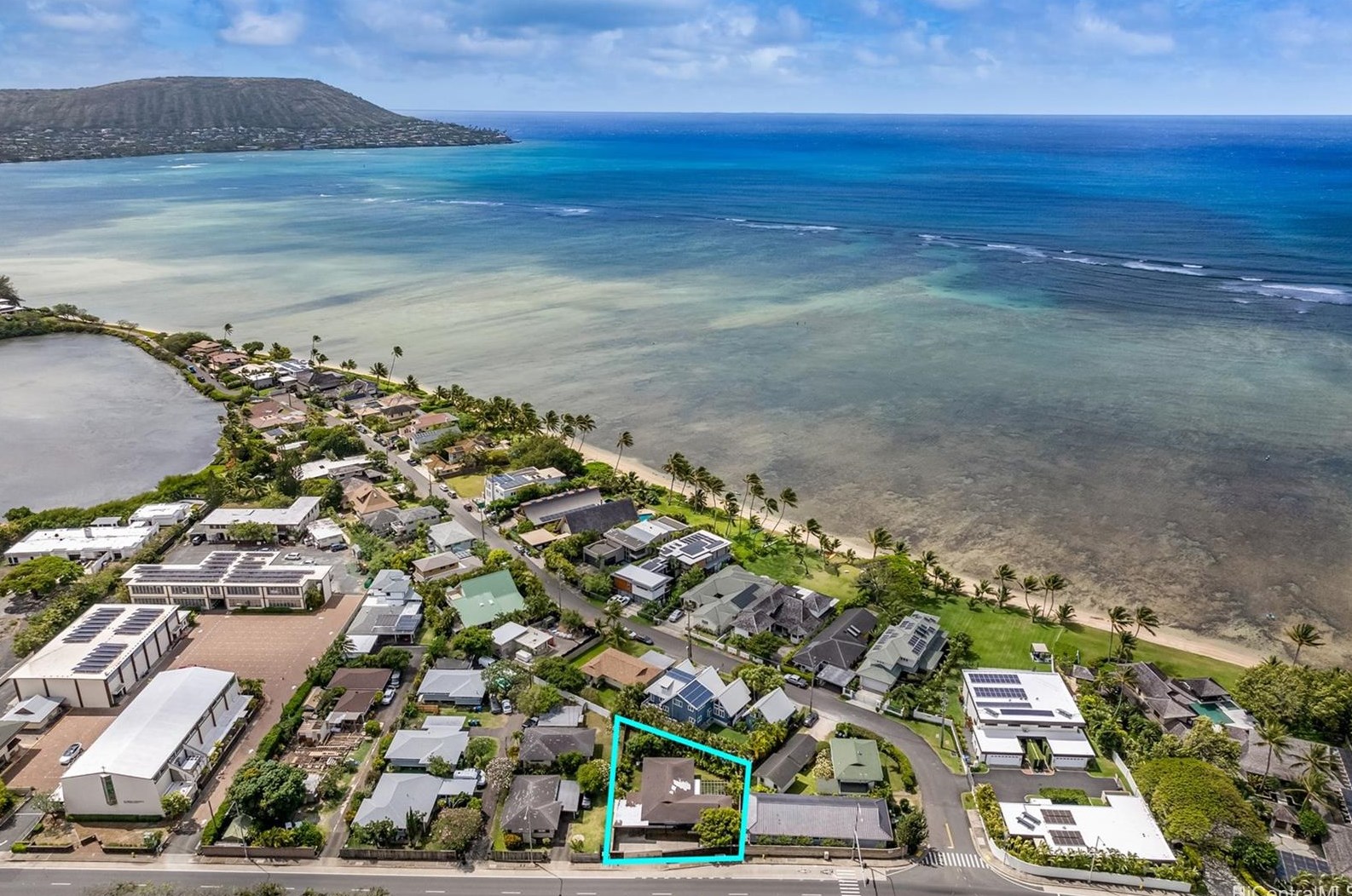 5881 Kalanianaole Hwy, Honolulu HI  96821-2331 exterior