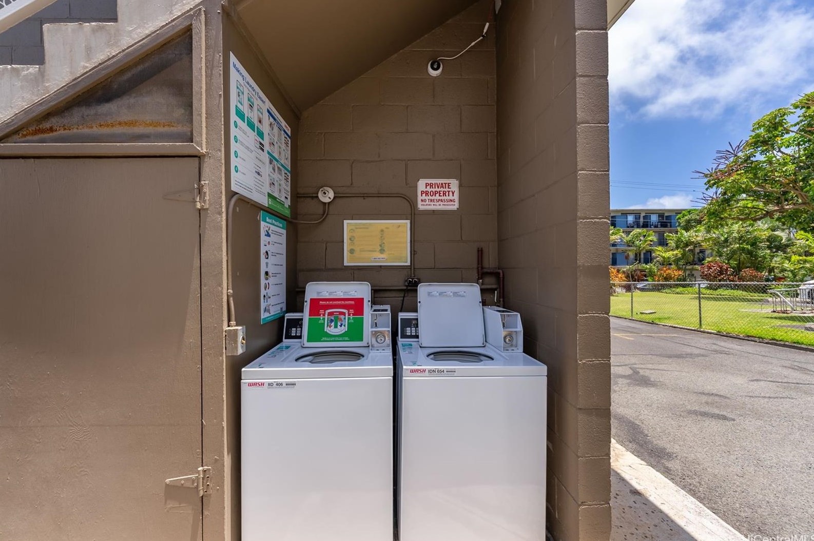 1508 Kewalo St, Honolulu HI  96822-4281 exterior