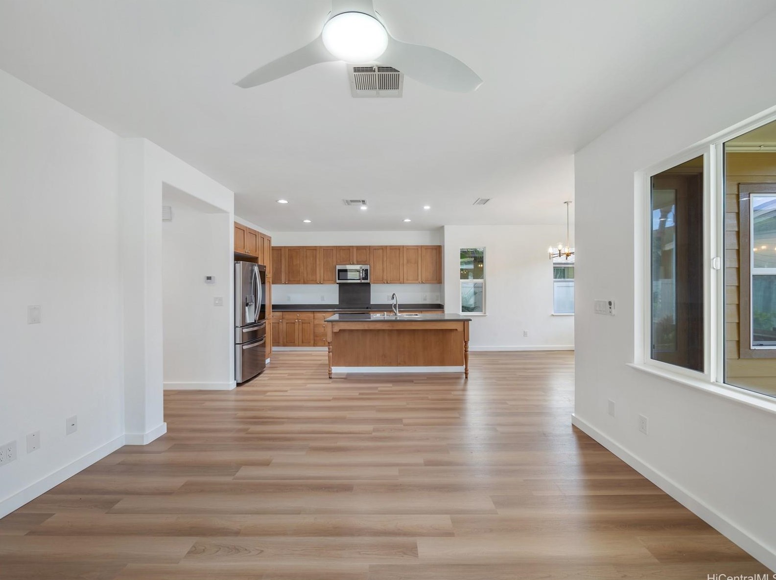 91-1823 Waiaama St, Ewa Beach HI  exterior