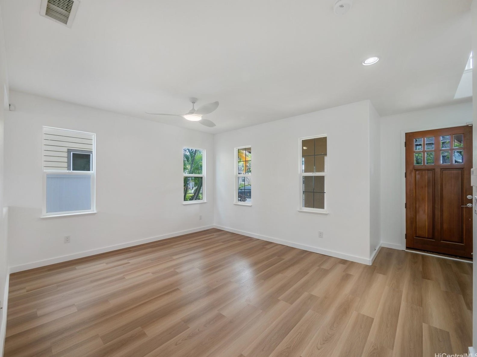 91-1823 Waiaama St, Ewa Beach HI  exterior