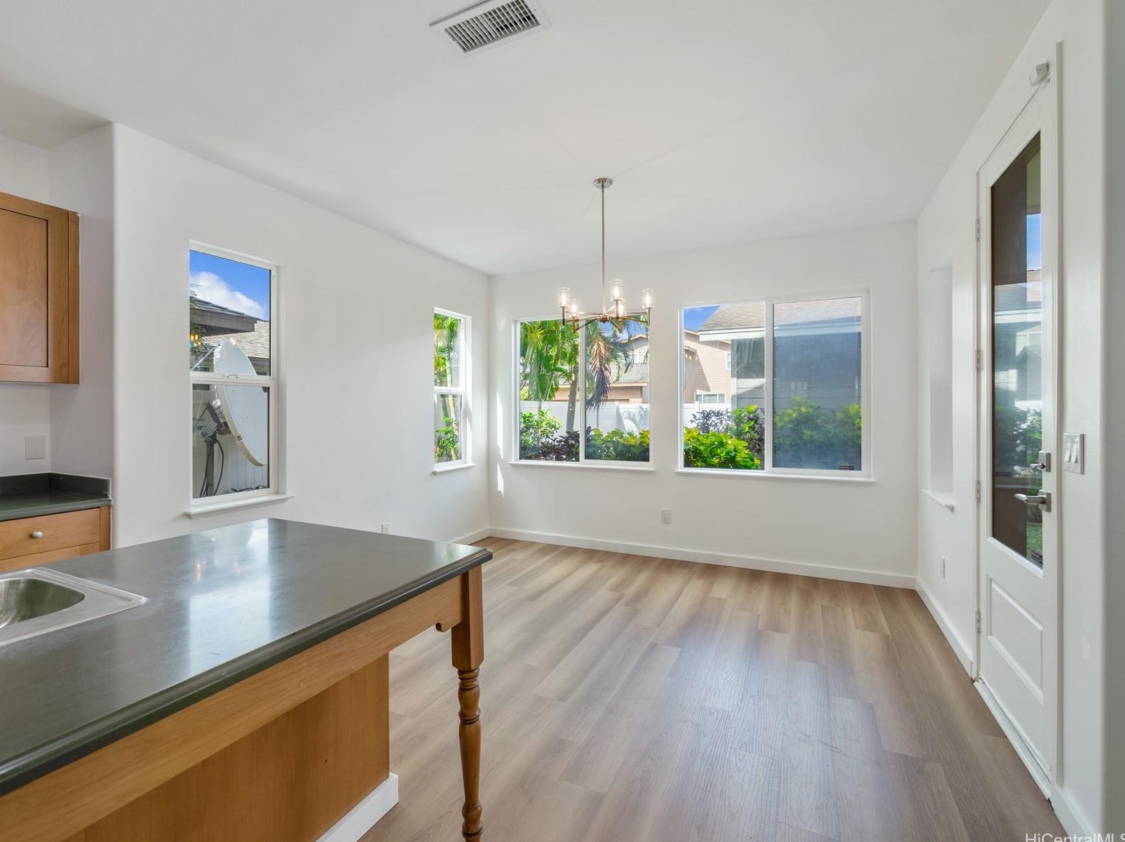 91-1823 Waiaama St, Ewa Beach HI  exterior