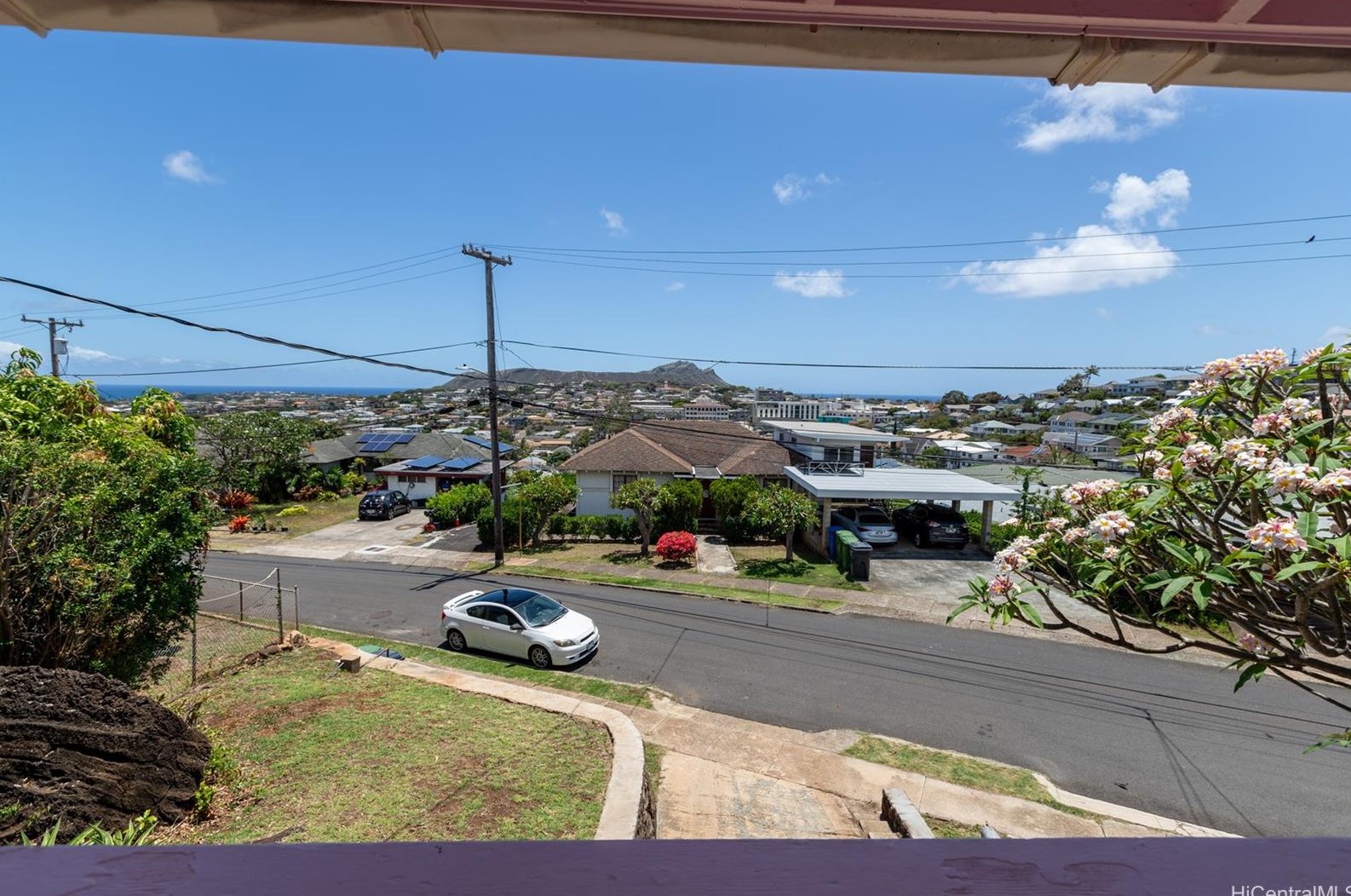 3726 Anuhea St, Honolulu HI  96816-3802 exterior
