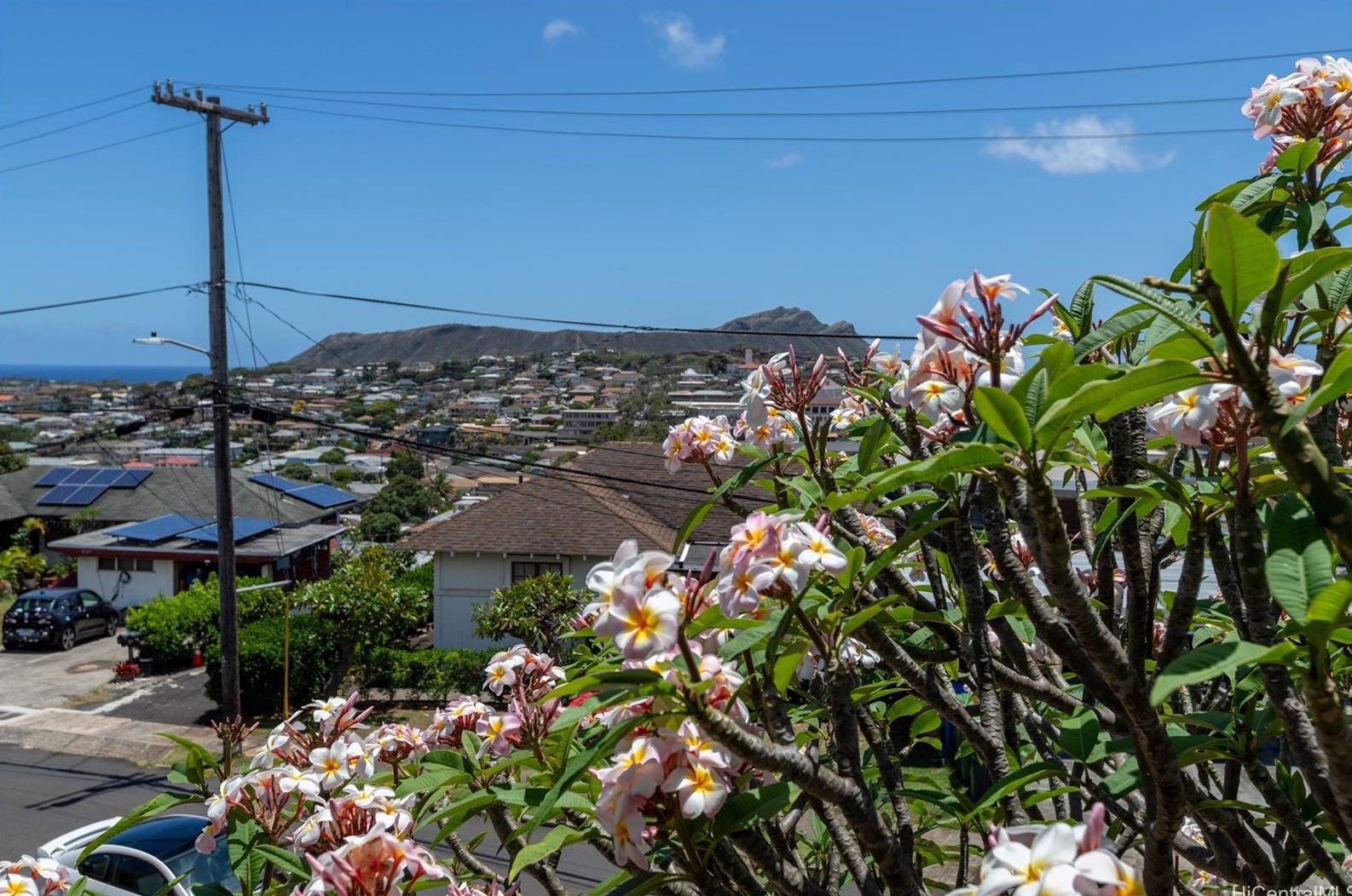 3726 Anuhea St, Honolulu HI  96816-3802 exterior