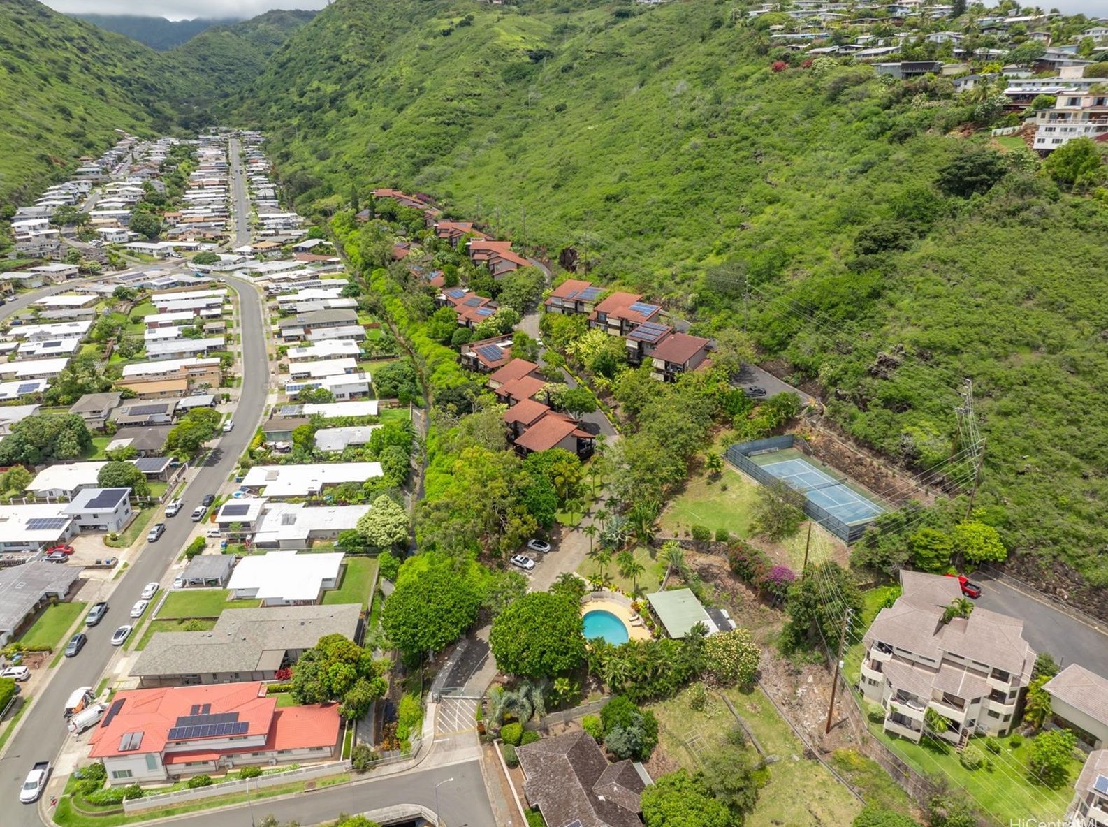 1487 Hiikala Pl, Honolulu HI  96816-5607 exterior