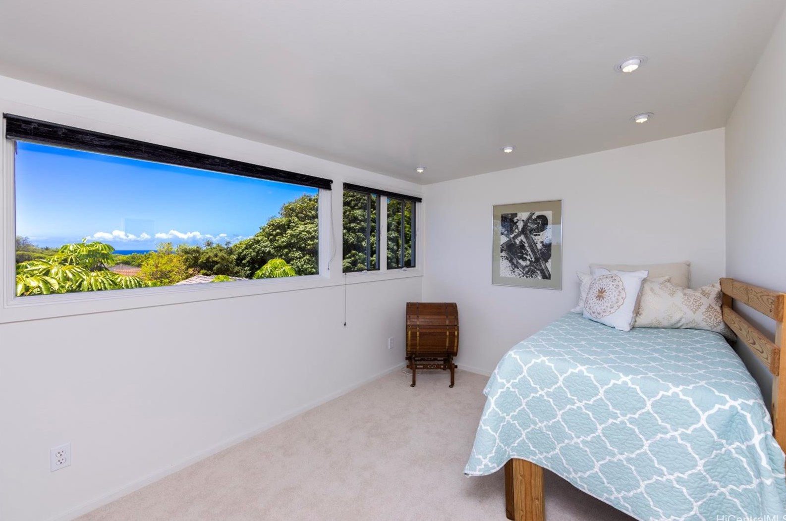 3994 Kaualio Pl, Honolulu HI  96816-4404 exterior