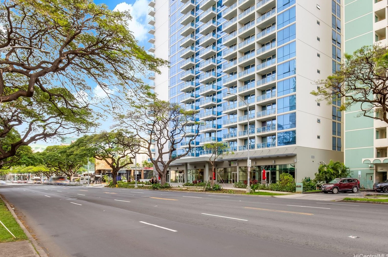 1631 Kapiolani Blvd, Honolulu HI  96814-4718 exterior