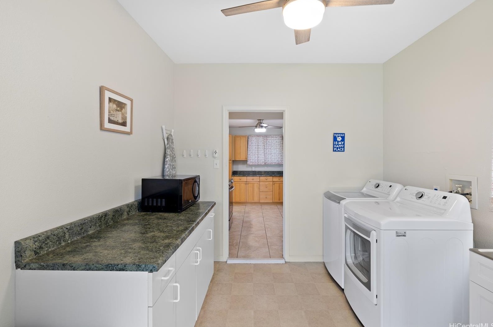 547 Oneawa St, Kailua HI  96734-2231 exterior