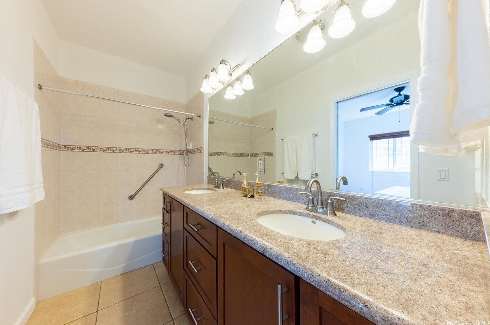 838 22nd Ave, Honolulu HI  96816-4522 exterior