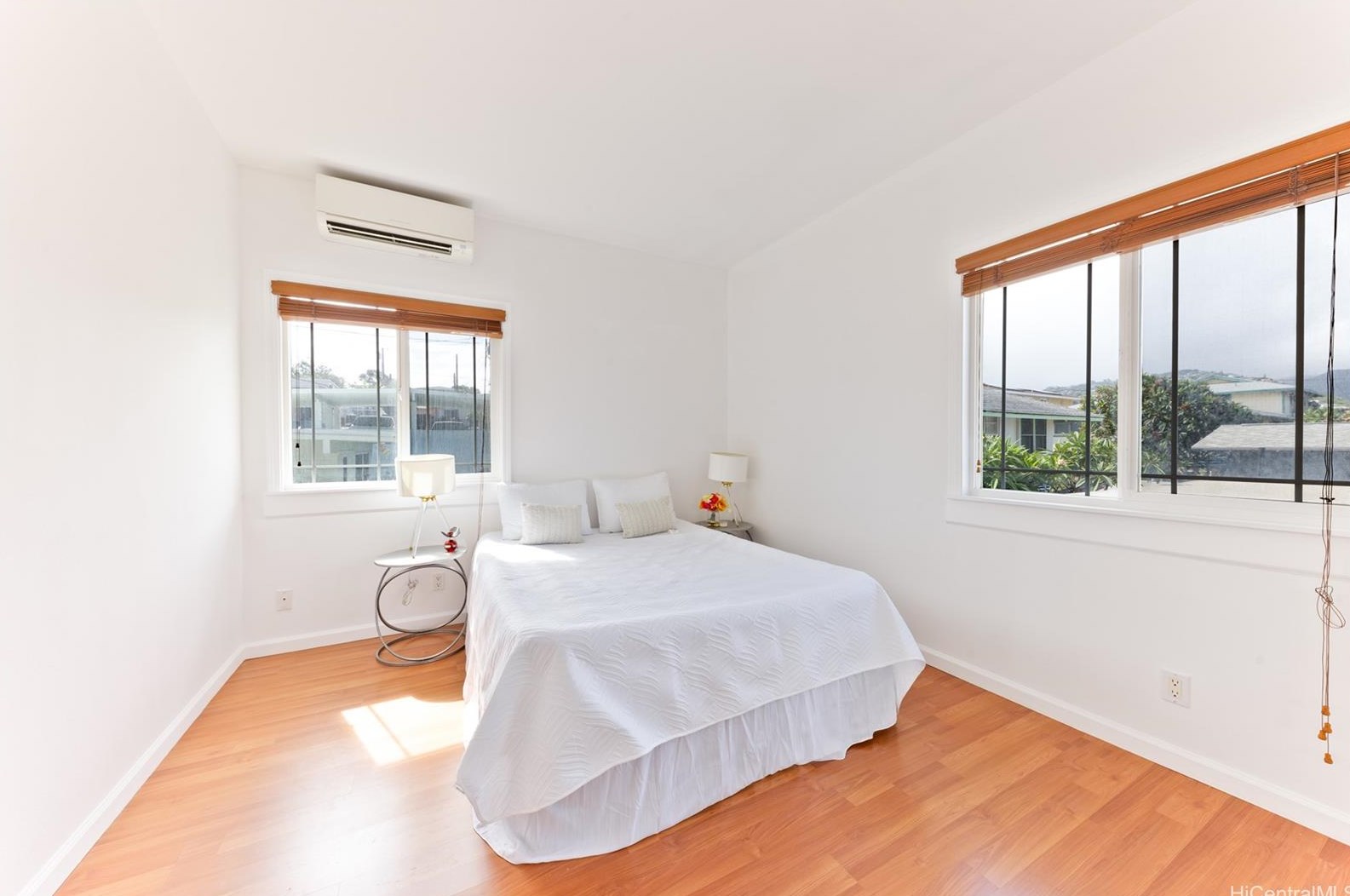 838 22nd Ave, Honolulu HI  96816-4522 exterior