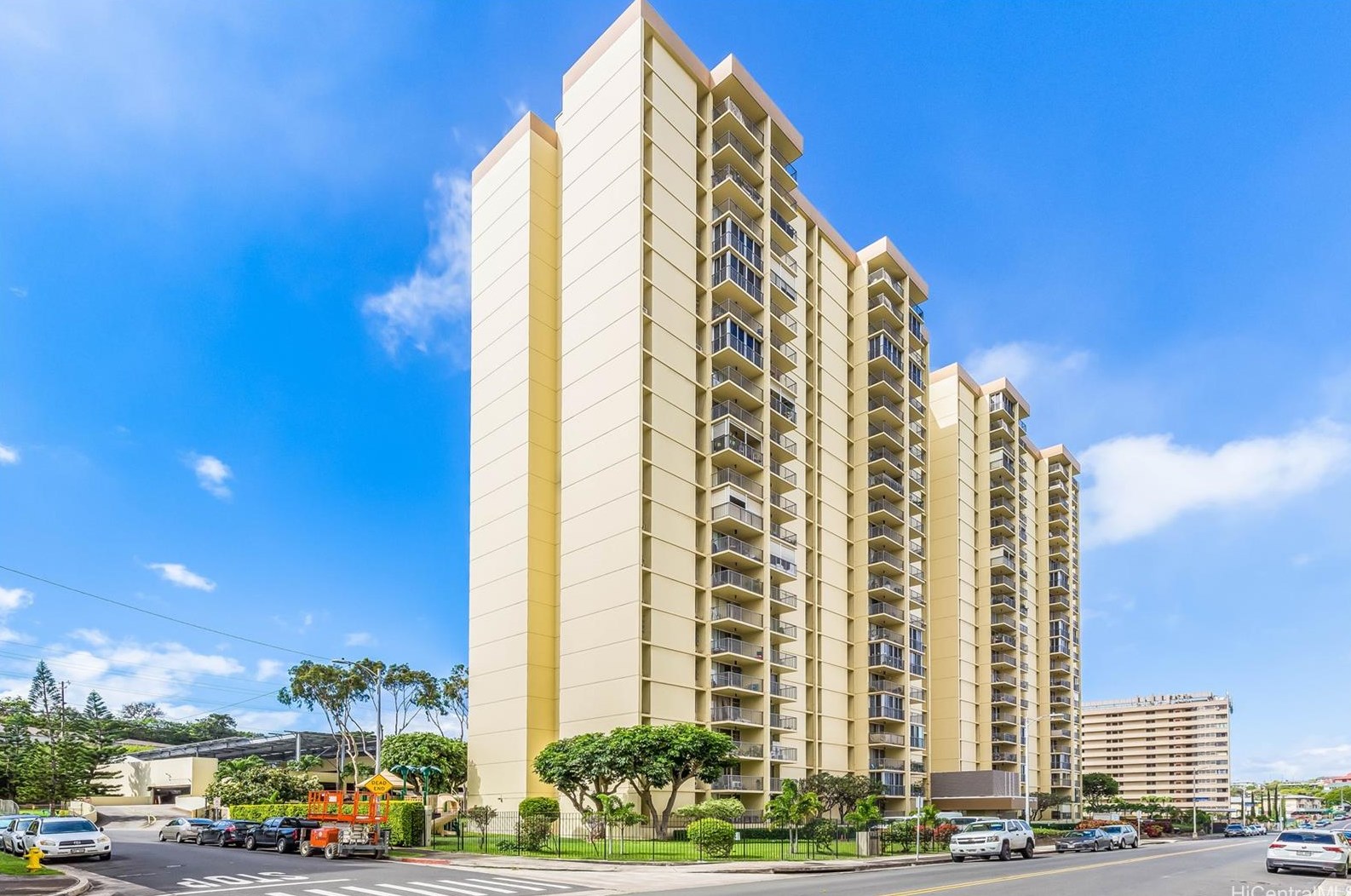 3161 Ala Ilima St, Honolulu HI  96818-3055 exterior