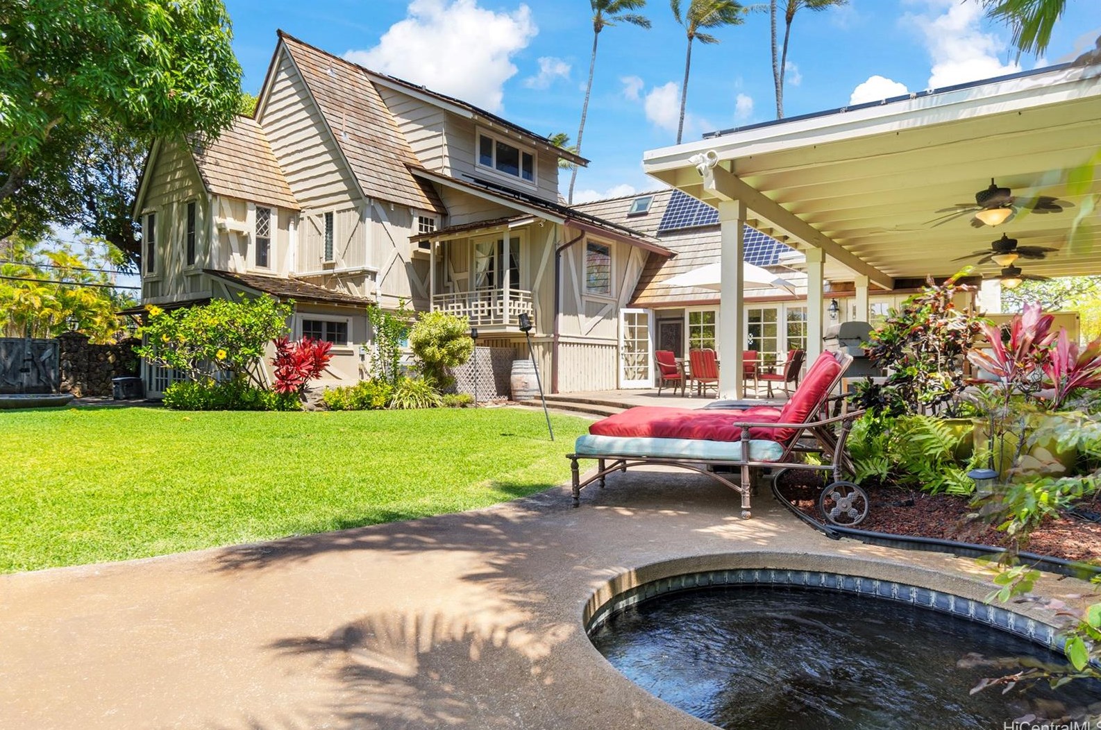 4584 Kahala Ave, Honolulu HI  96816-4950 exterior