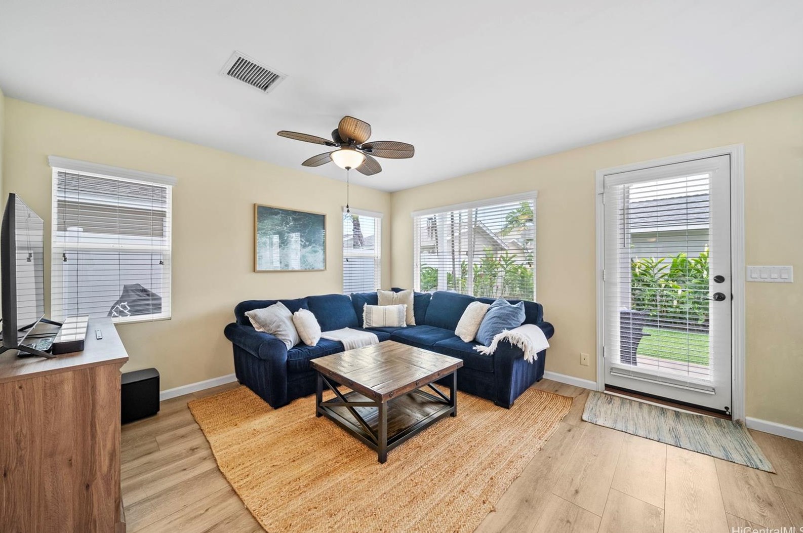 91-1286 Kaileolea Dr, Ewa Beach HI  96706-5033 exterior