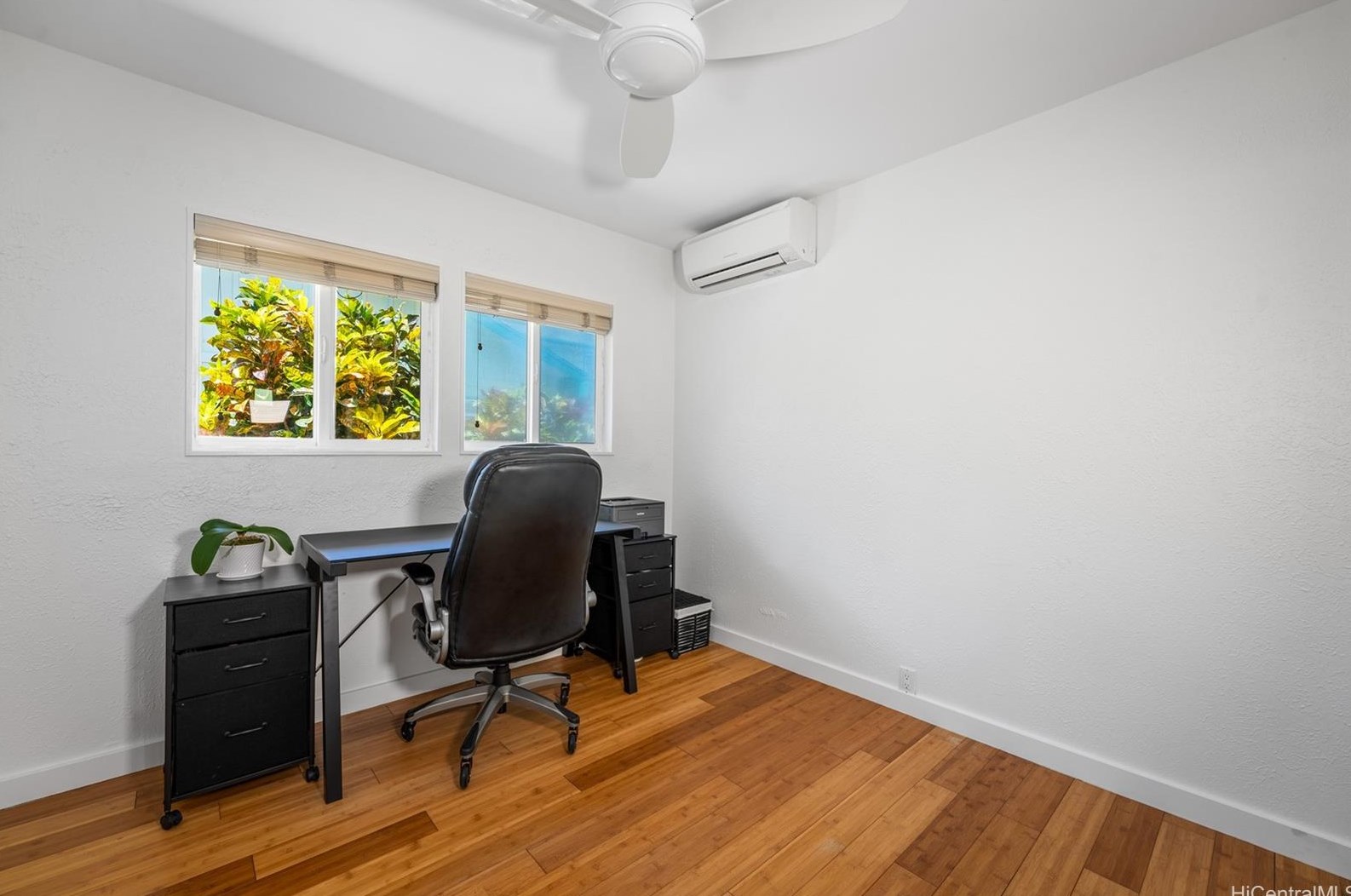 620 Lunalilo Home Rd, Honolulu HI  96825-2401 exterior