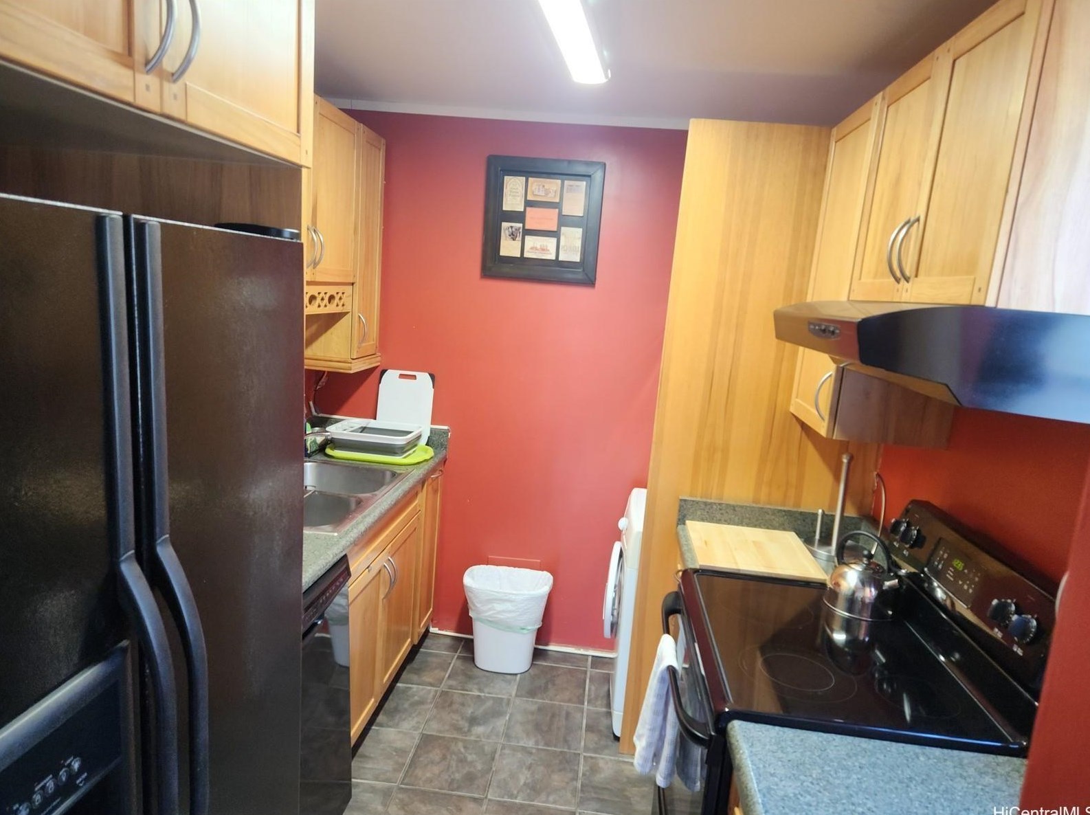 2410 Cleghorn St, Honolulu HI  96815-3148 exterior