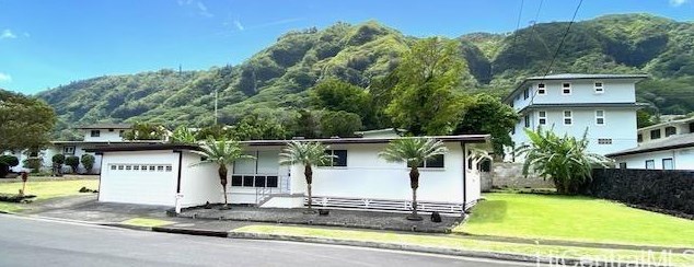 3530 Nipo St, Honolulu HI  96822-1141 exterior