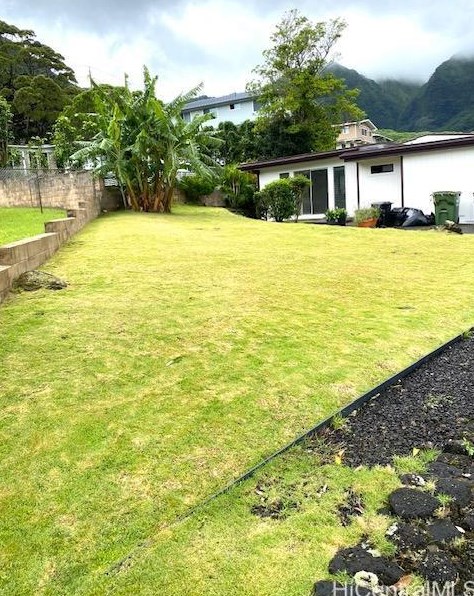 3530 Nipo St, Honolulu HI  96822-1141 exterior