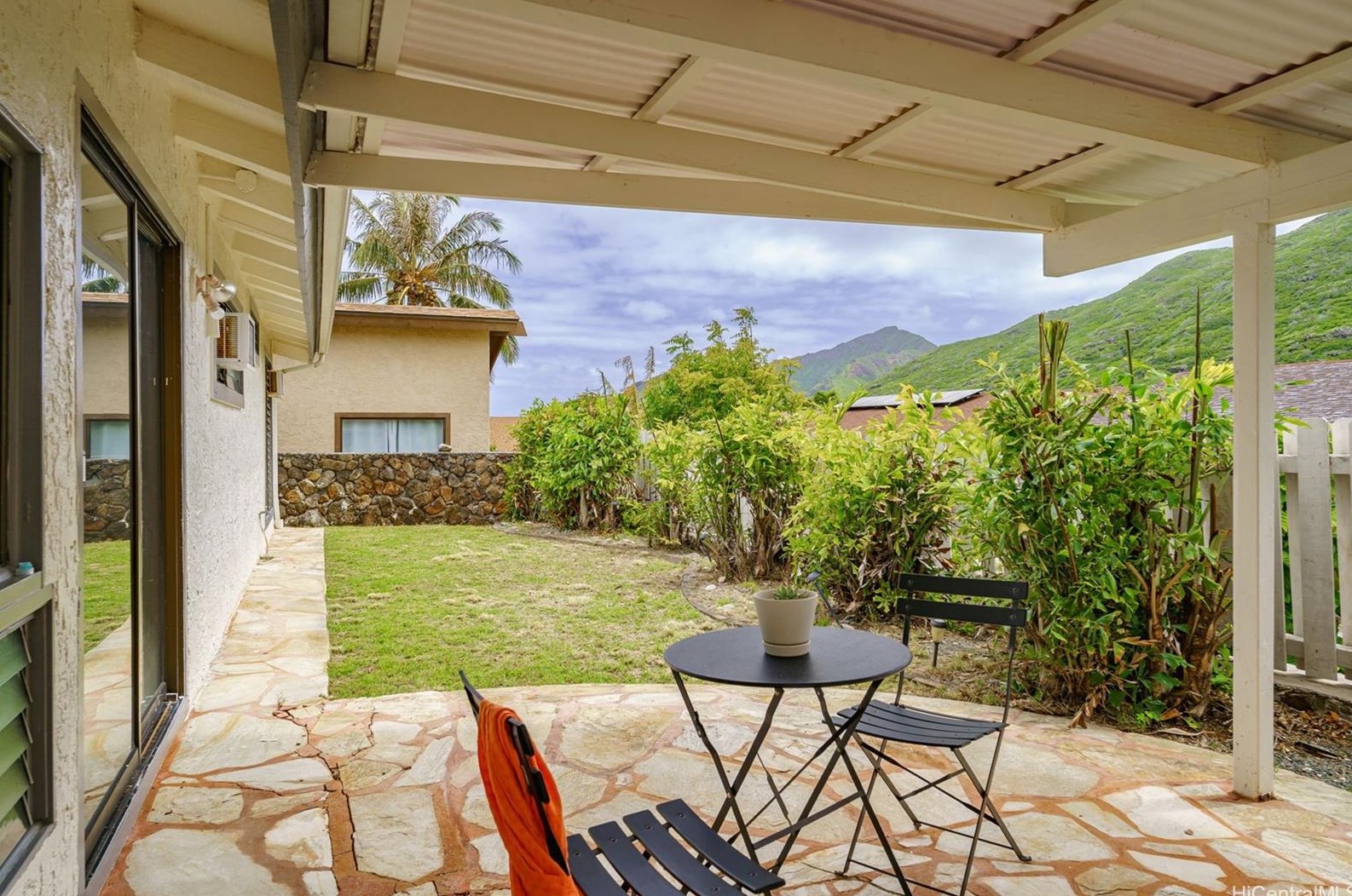 1360 Kaeleku St, Honolulu HI  96825-3009 exterior