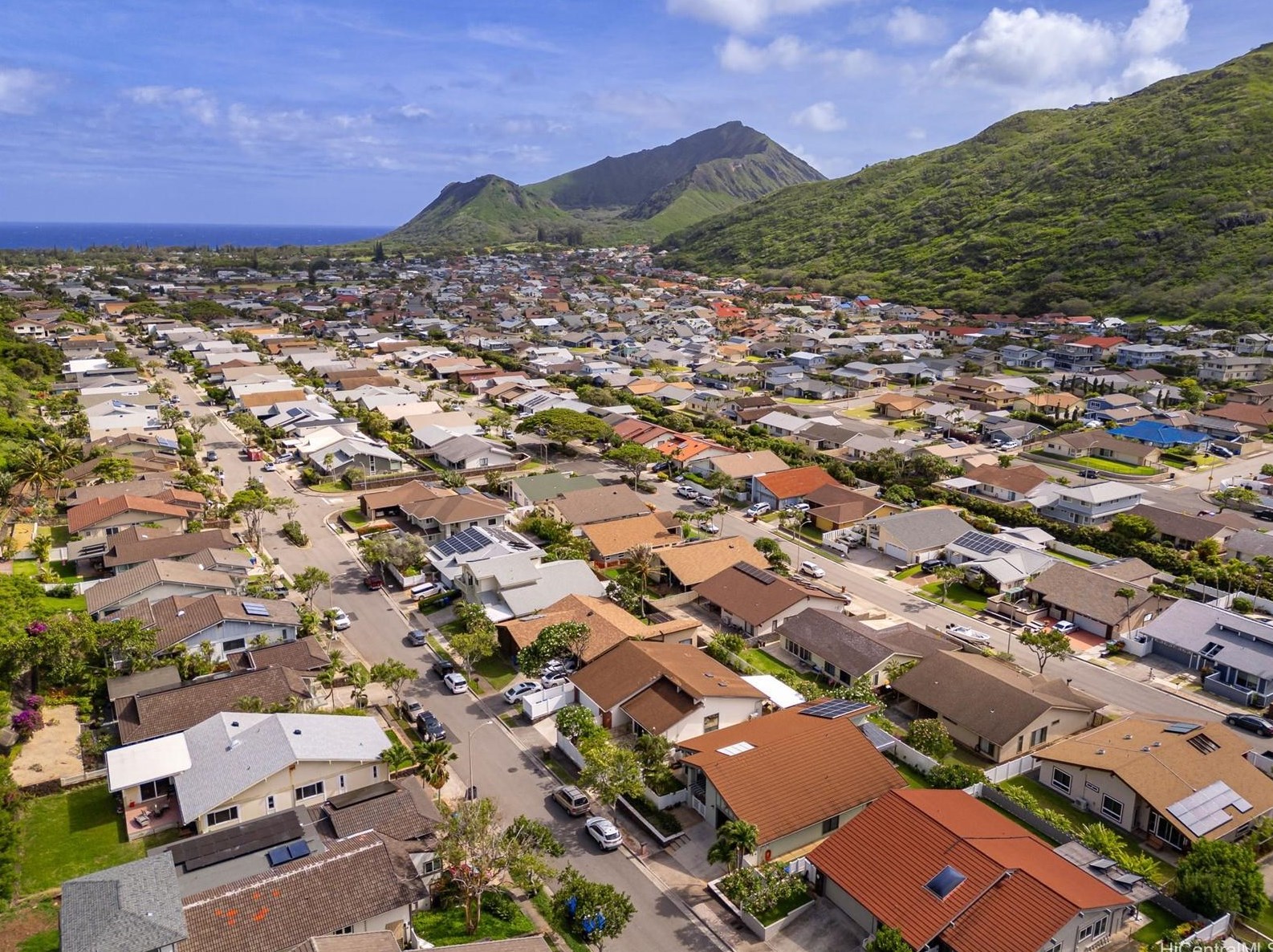 1360 Kaeleku St, Honolulu HI  96825-3009 exterior