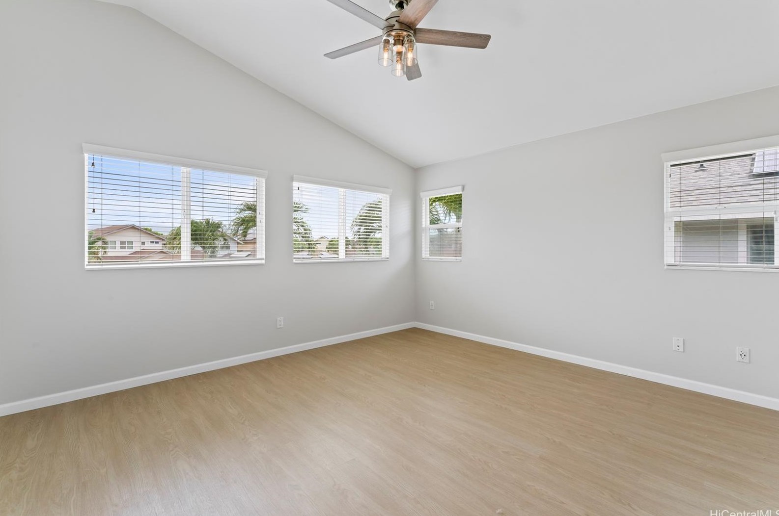 91-1102 Kai Weke St, Ewa Beach HI  96706 exterior