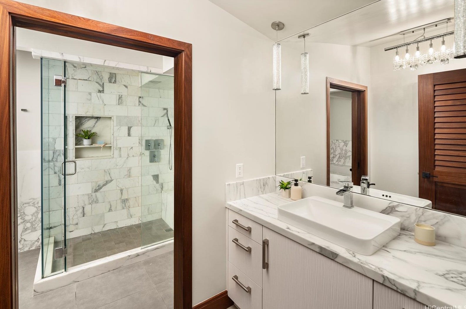 4140 Black Pt Rd, Honolulu HI  96816-4846 exterior