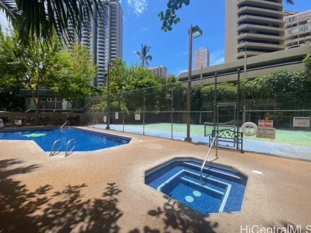 1700 Ala Moana Blvd, Honolulu HI  96815-1415 exterior