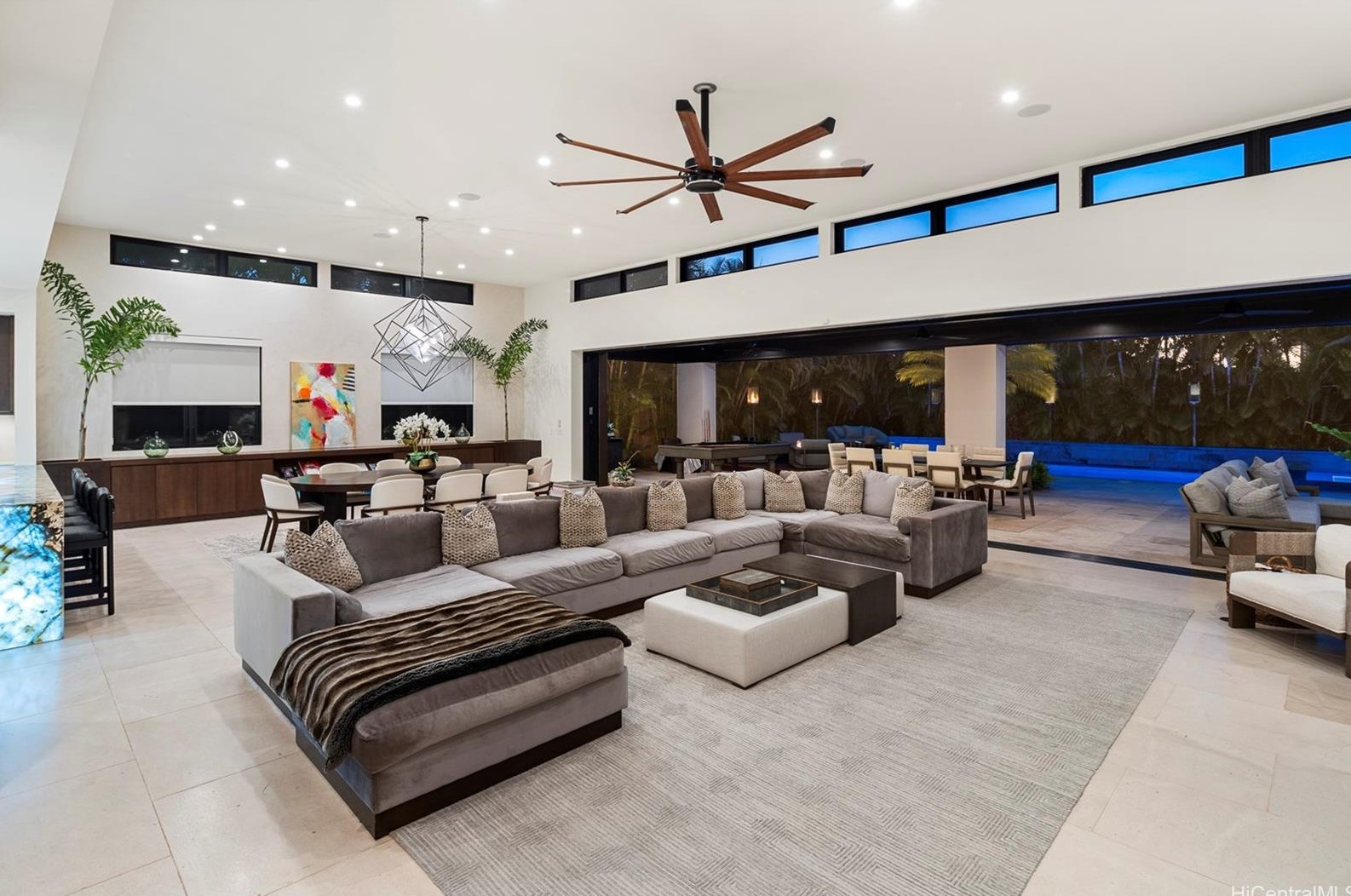 4620 Kahala Ave, Honolulu HI  96816-5211 exterior