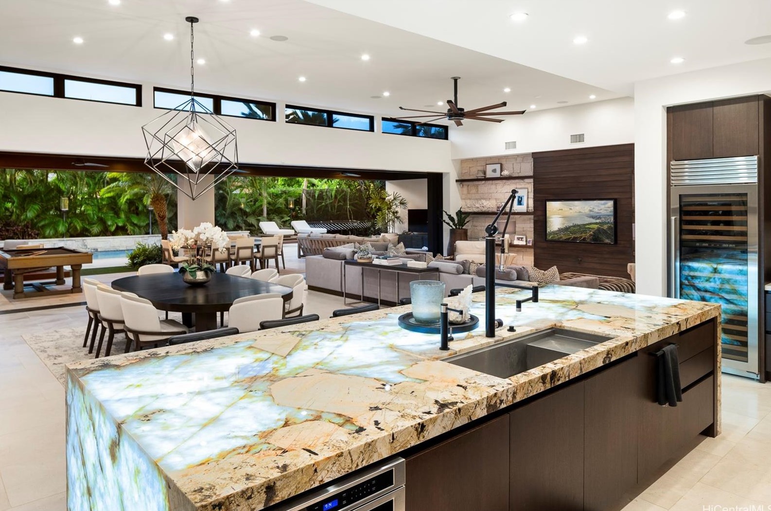 4620 Kahala Ave, Honolulu HI  96816-5211 exterior