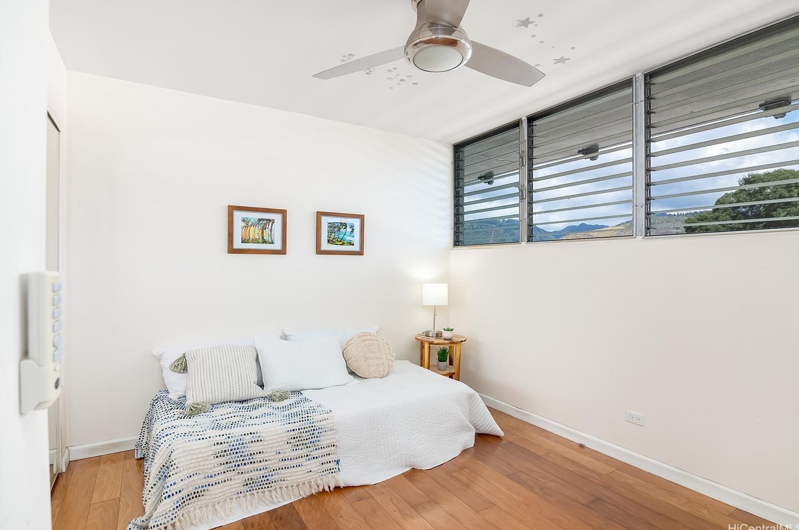 910 Kapahulu Ave, Honolulu HI  96816-1467 exterior