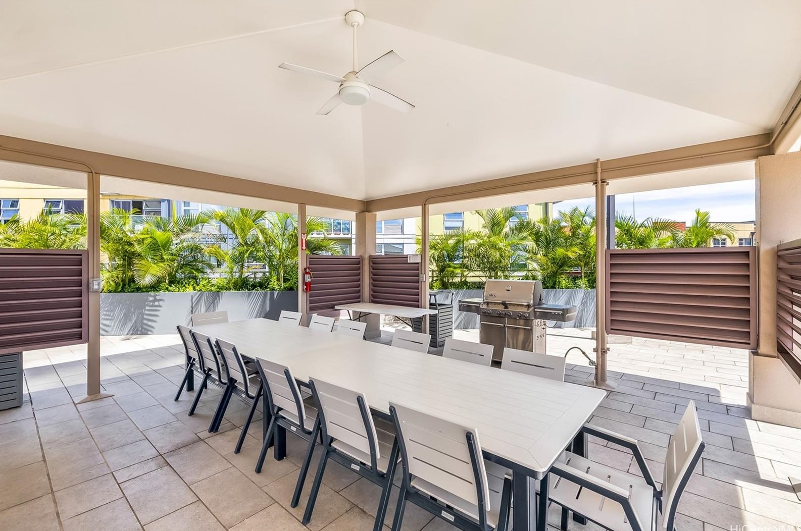 415 South St, Honolulu HI  96813-5052 exterior