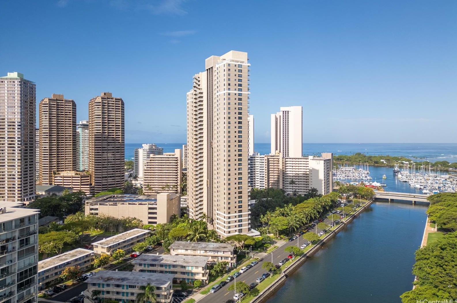 1551 Ala Wai Blvd, Honolulu HI  96815-1011 exterior