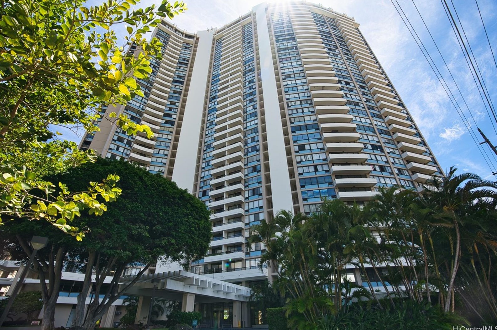 2333 Kapiolani Blvd, Honolulu HI  96826-4485 exterior