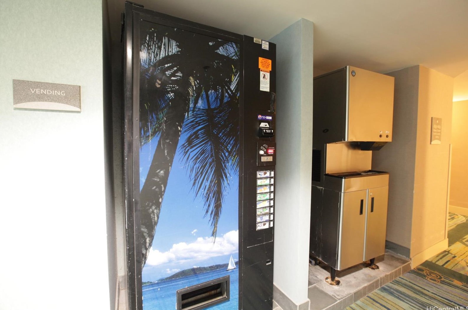 410 Atkinson Dr, Honolulu HI  96814-4730 exterior