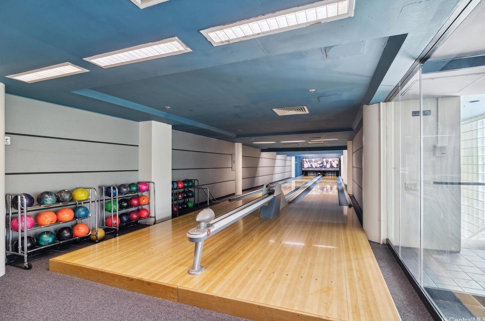 1212 Nuuanu Ave, Honolulu HI  96817-4021 exterior