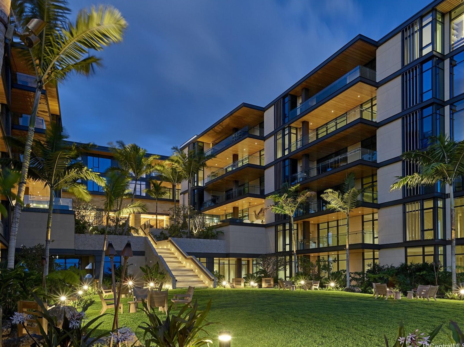 1388 Ala Moana Blvd, Honolulu HI  96814 exterior