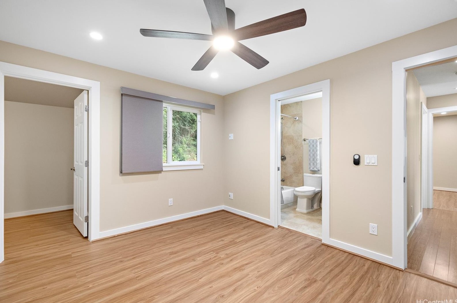 883 Ailuna St, Honolulu HI  96821-1705 exterior